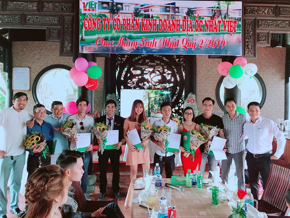 Địa ốc Nhất Việt tổ chức sinh nhật cho nhân viên